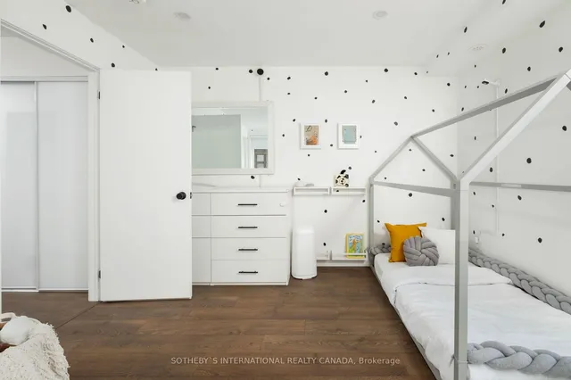 Additional image 33 of 141 Green Gardens Blvd