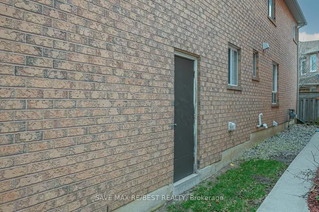 Additional image 50 of 29 Baccarat Cres