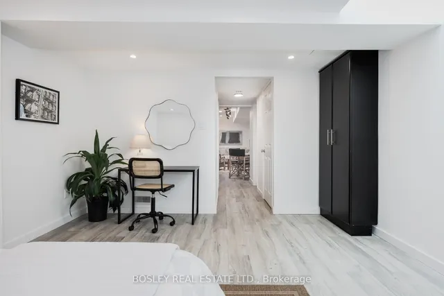 Additional image 36 of 95 Summerhill Ave Unit 10