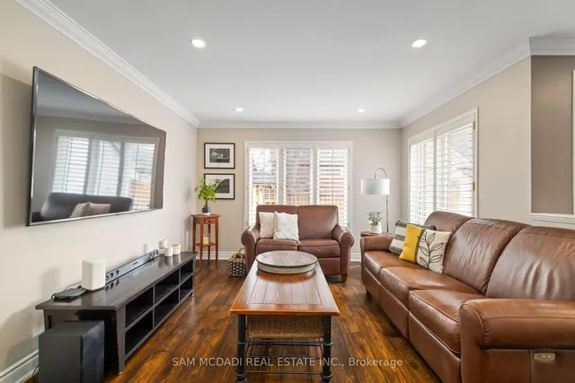 Additional image 12 of 7174 Upton Cres