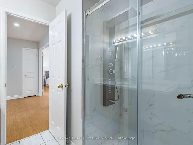 Additional image 38 of 10 Chestermere Cres