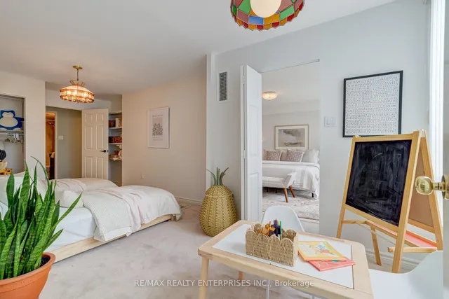 Additional image 28 of 65 Skymark Dr Unit 204