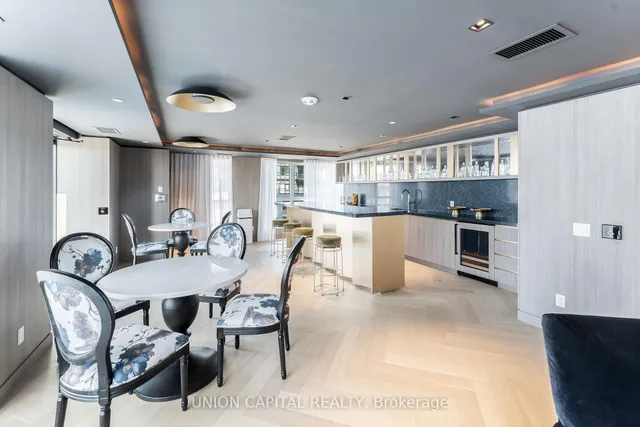 Additional image 25 of 405 Dundas St Unit 114