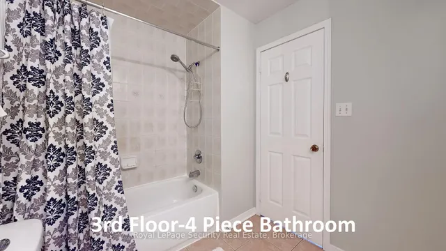 Additional image 33 of 1017 Roselawn Ave