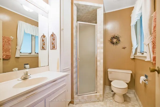 Additional image 13 of 305 Bessborough Dr