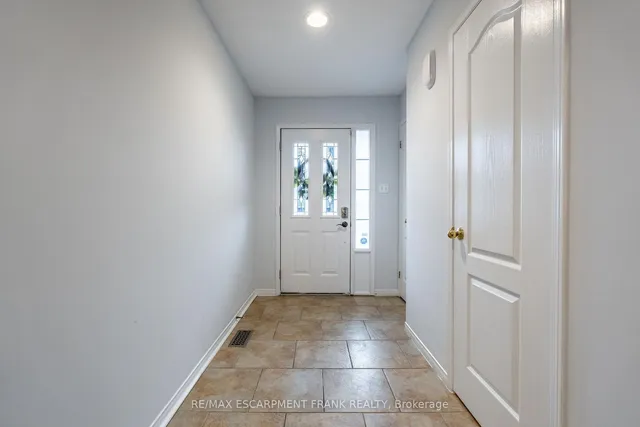 Additional image 3 of 83 Foxborough Dr