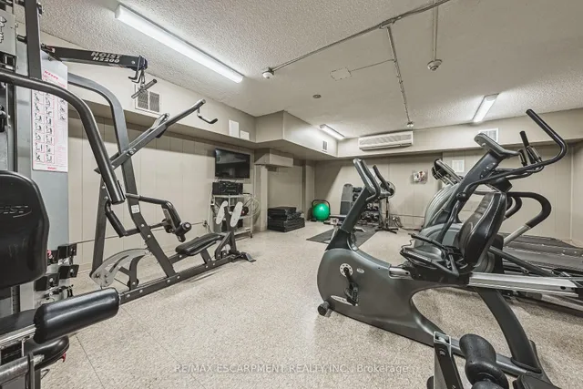 Additional image 22 of 975 WARWICK Crt Unit 706