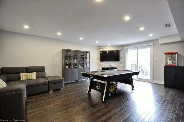 Additional image 27 of 3 Maxwell Dr