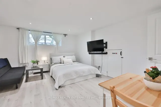 Additional image 31 of 3416 Rexway Dr