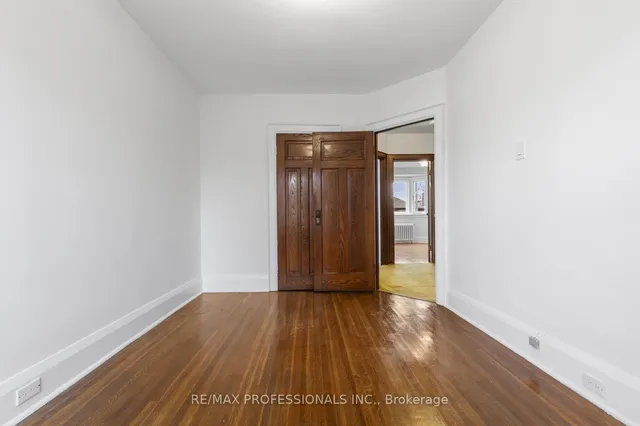 Additional image 19 of 377 Armadale Ave