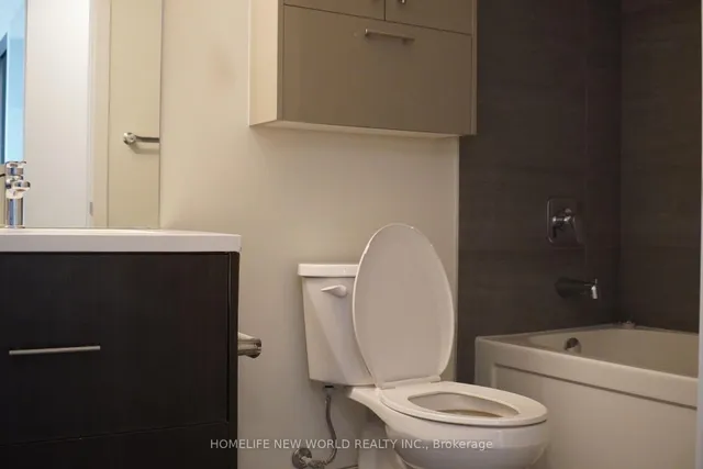 Additional image 21 of 188 Fairview Mall Dr Unit 818