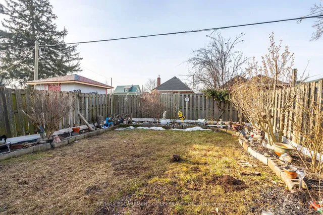 Additional image 15 of 102 NEWLANDS Ave