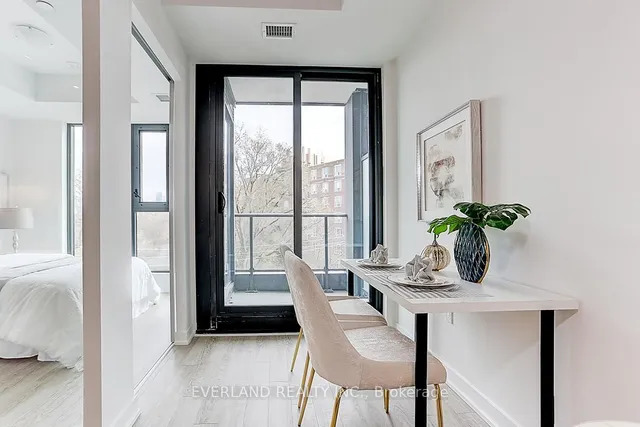 Additional image 29 of 250 Lawrence Ave Unit 413