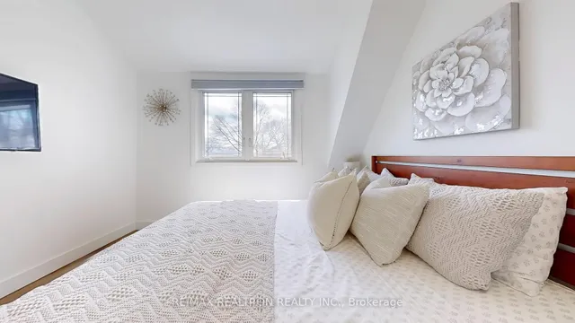 Additional image 21 of 92 Walpole Ave