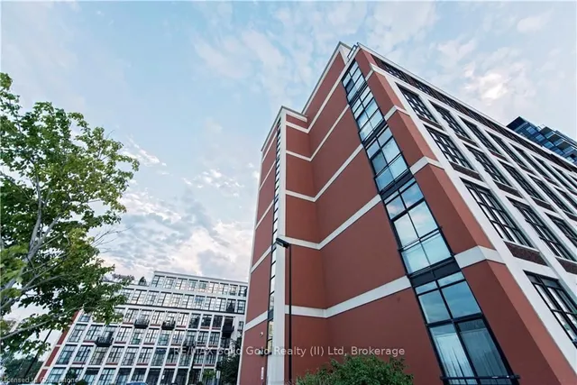 Additional image 17 of 410 King St Unit 124