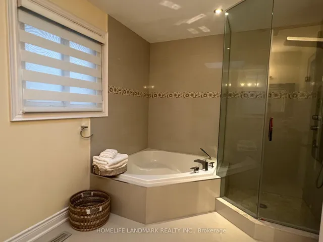 Additional image 7 of 12 Clarinda Dr