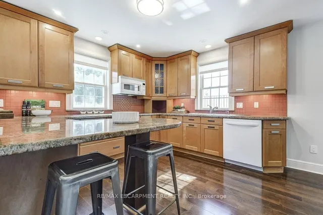 Additional image 11 of 174 Foxbar Rd