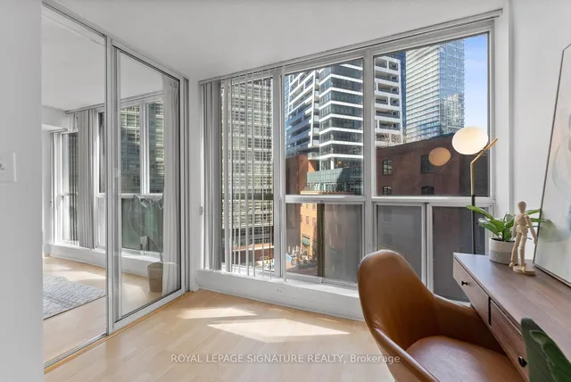 Additional image 16 of 24 Wellesley St Unit 610