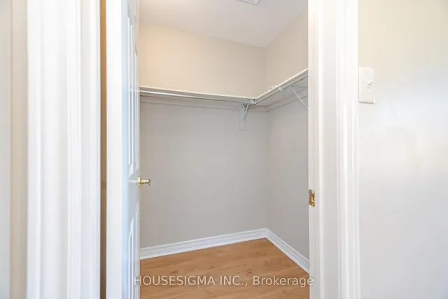 Additional image 39 of 36 Arizona Dr