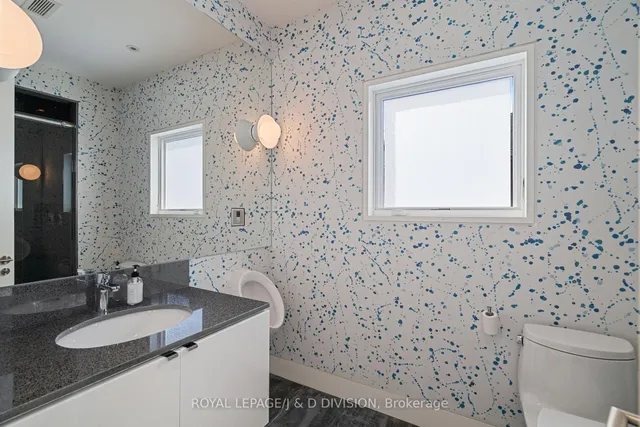 Additional image 25 of 64 Bannockburn Ave