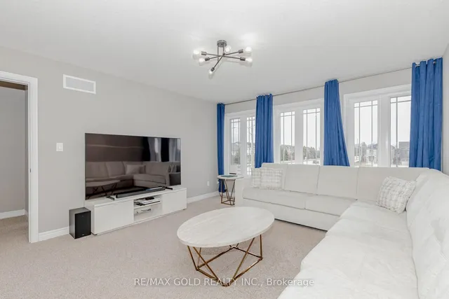 Additional image 40 of 573 Florencedale Cres