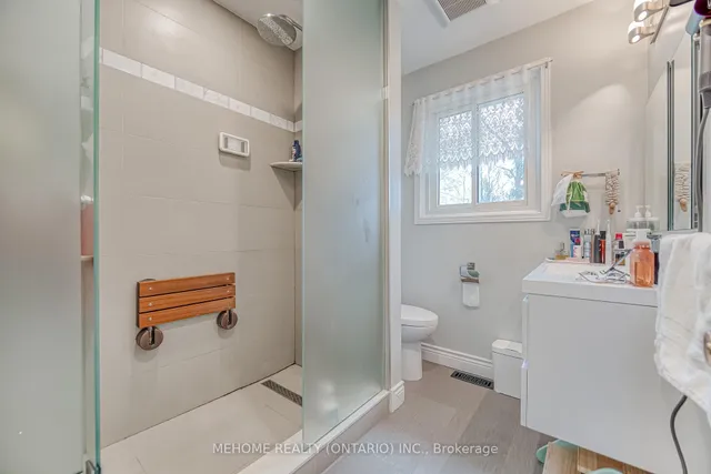 Additional image 24 of 25 Urbandale Ave