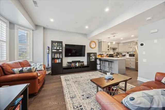 Additional image 10 of 760 Lawrence Ave Unit 61