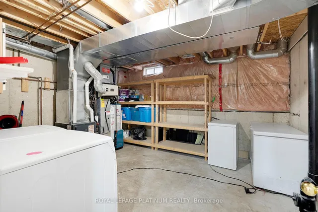 Additional image 30 of 41 Spadina Rd