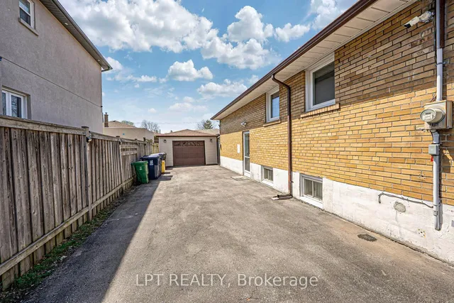 Additional image 42 of 22 Independence Dr