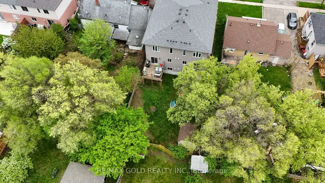 Additional image 48 of 42 Fifth Ave