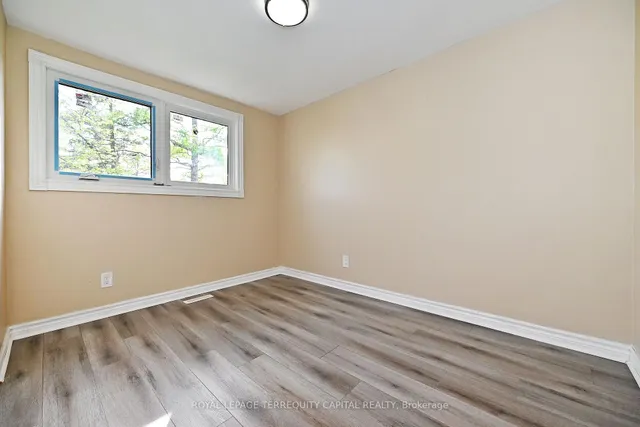 Additional image 26 of 73 Hickory Heights Cres