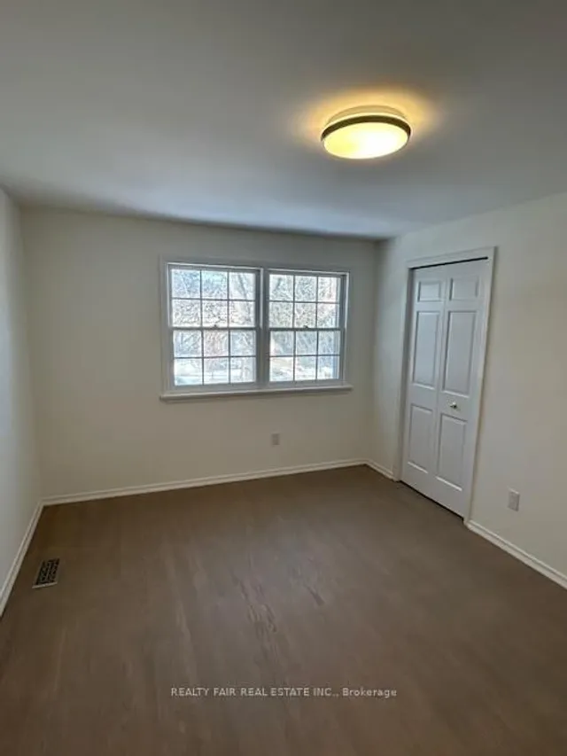 Additional image 18 of 7 Whitehorn Cres