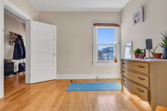 Additional image 22 of 43 Burnfield Ave