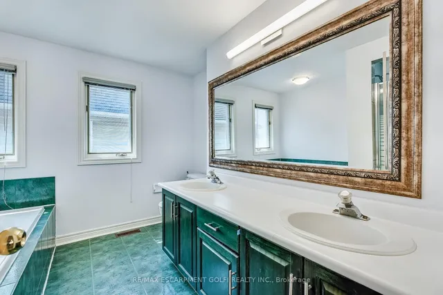 Additional image 15 of 113 Meadowlands Blvd