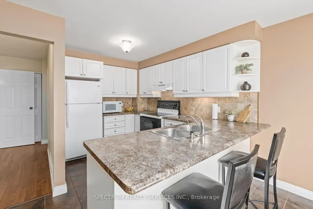 Additional image 11 of 98 Mikado Cres