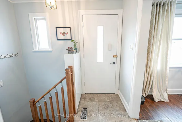 Additional image 5 of 2113 Keele St