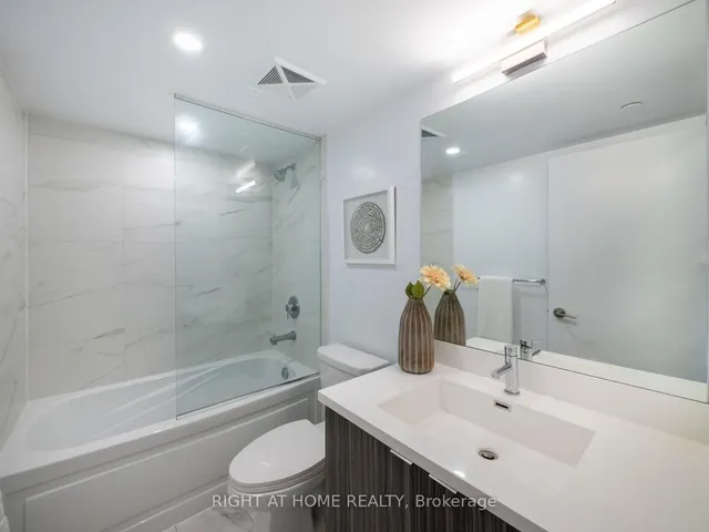 Additional image 19 of 219 Dundas St Unit 707