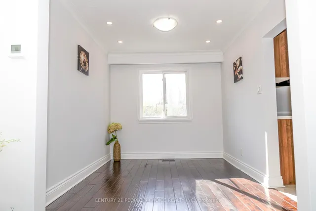 Additional image 10 of 844A Danforth Rd