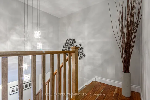 Additional image 15 of 1522 Lancaster Dr Unit 18