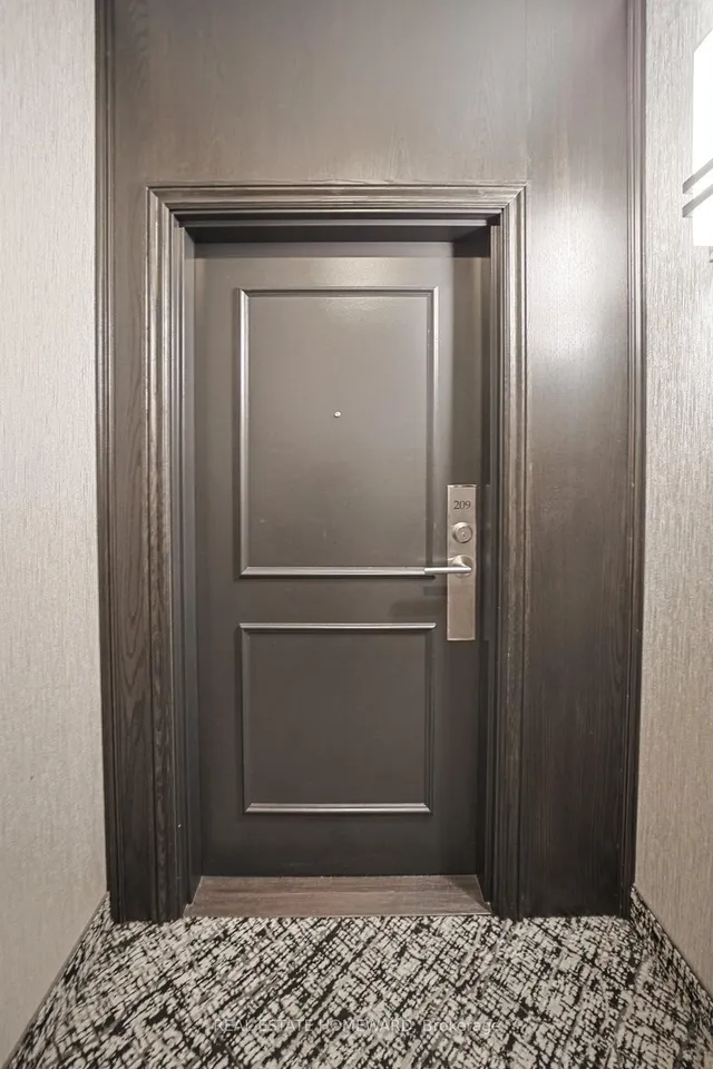 Additional image 24 of 1 Leaside Park Dr Unit 209