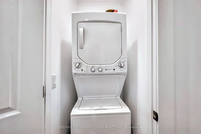 Additional image 11 of 1161 King St