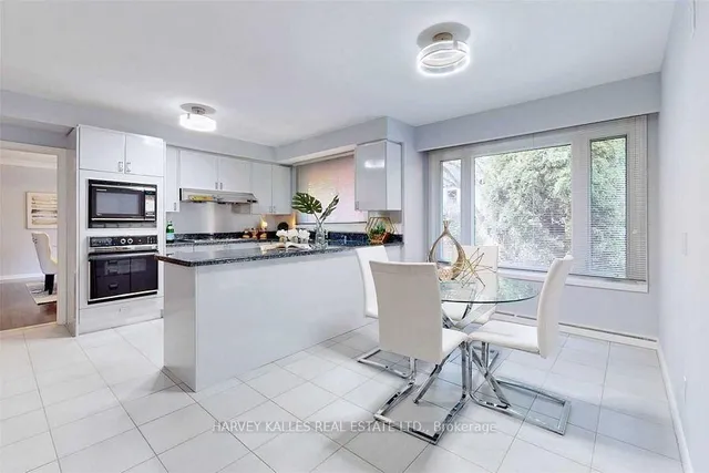 Additional image 18 of 8 Sandfield Rd