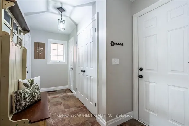 Additional image 11 of 40 COMMANDO Crt