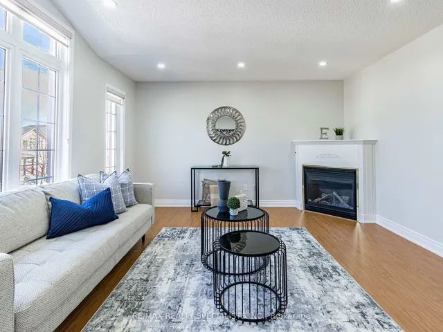 Additional image 25 of 10 Chestermere Cres