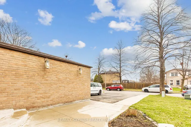 Additional image 45 of 82 Festoon Pl