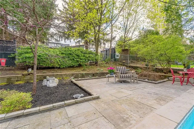 Additional image 46 of 6 Tweedsmuir Ave