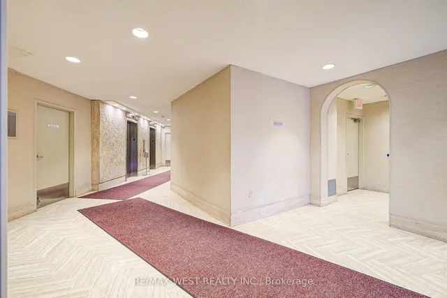 Additional image 5 of 150 Neptune Dr Unit 906