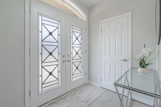 Additional image 3 of 17 Henry Moody Dr