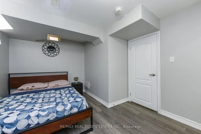 Additional image 34 of 658 Best Rd