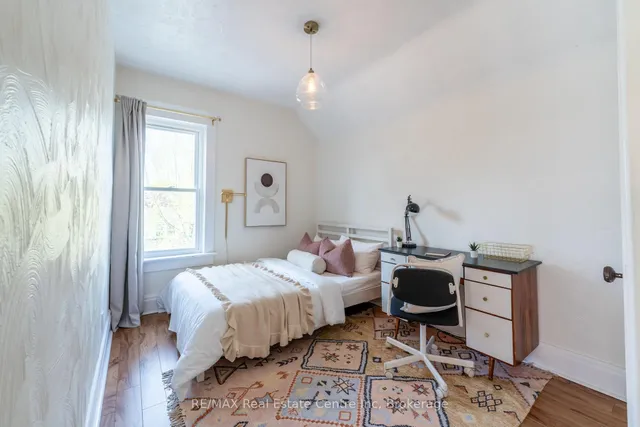 Additional image 24 of 120 Cameron St